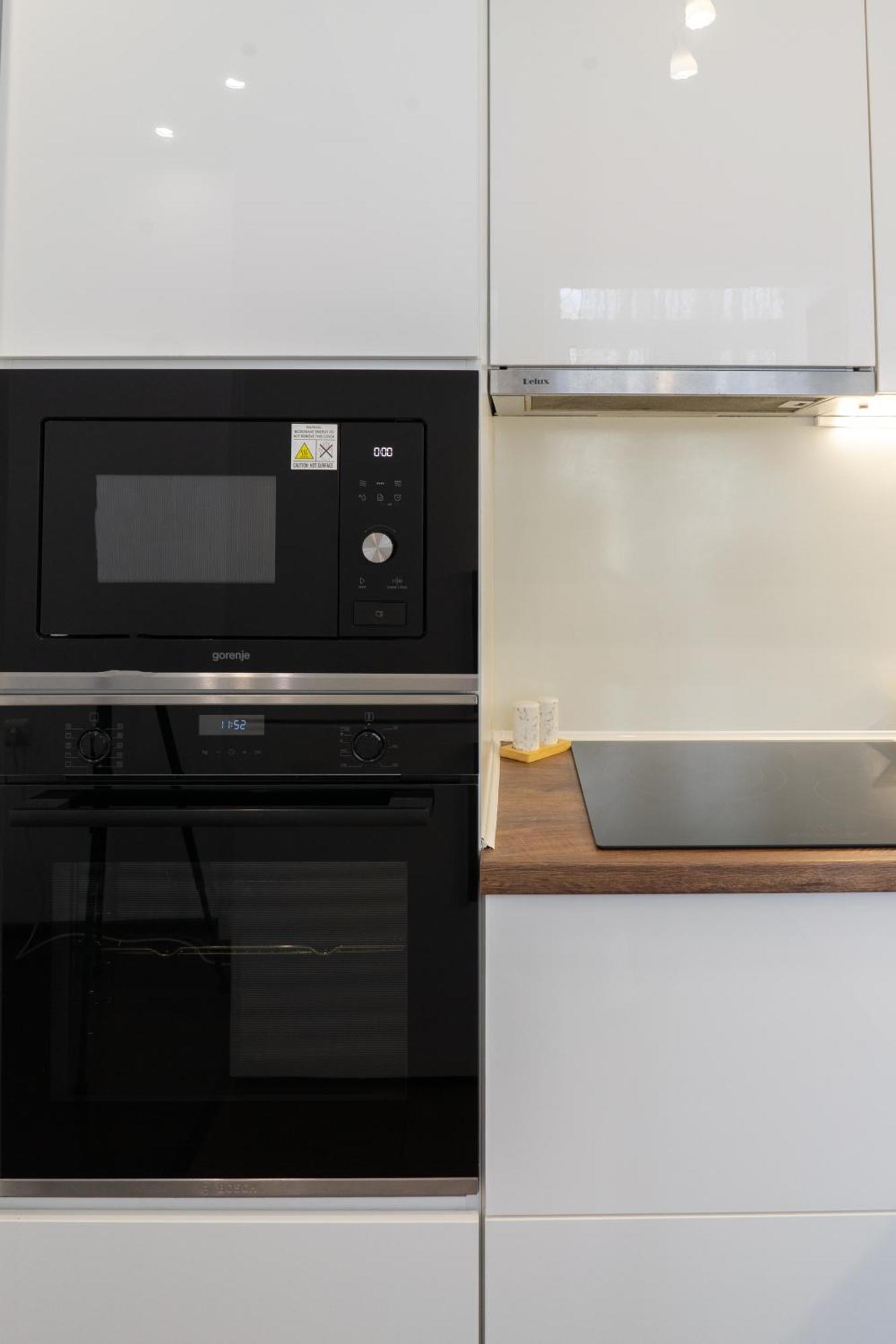 Luxury 2 Bedroom Apartment In Central 瓦爾納 外观 照片